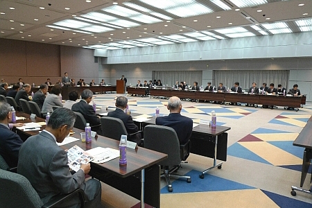 �g�Љ�𖾂邭����^���h�������i�ψ���