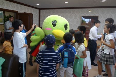 �q�ǂ������֌��w�f�[