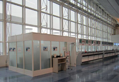 羽田空港の登録カウンター 羽田空港の登録カウンター