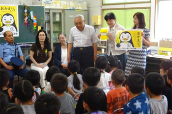 長崎の交通教室での広報啓発活動の写真