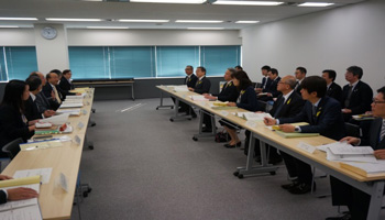 神戸市こころの健康センター視察の意見交換の写真