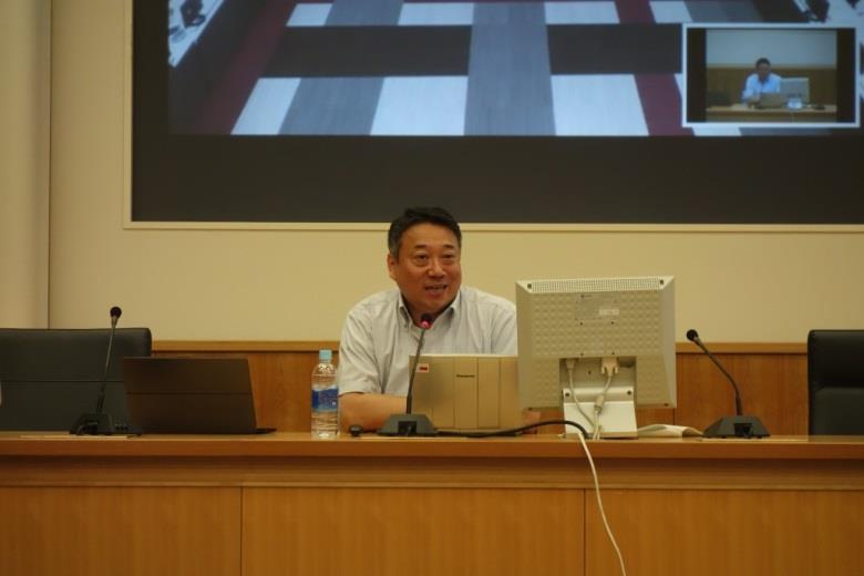 第2部基調講演の様子(大阪会場)