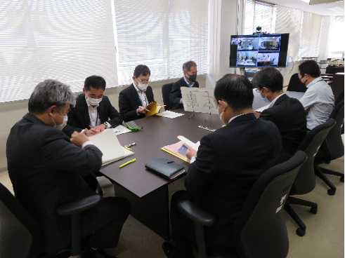 テレビ会議の様子