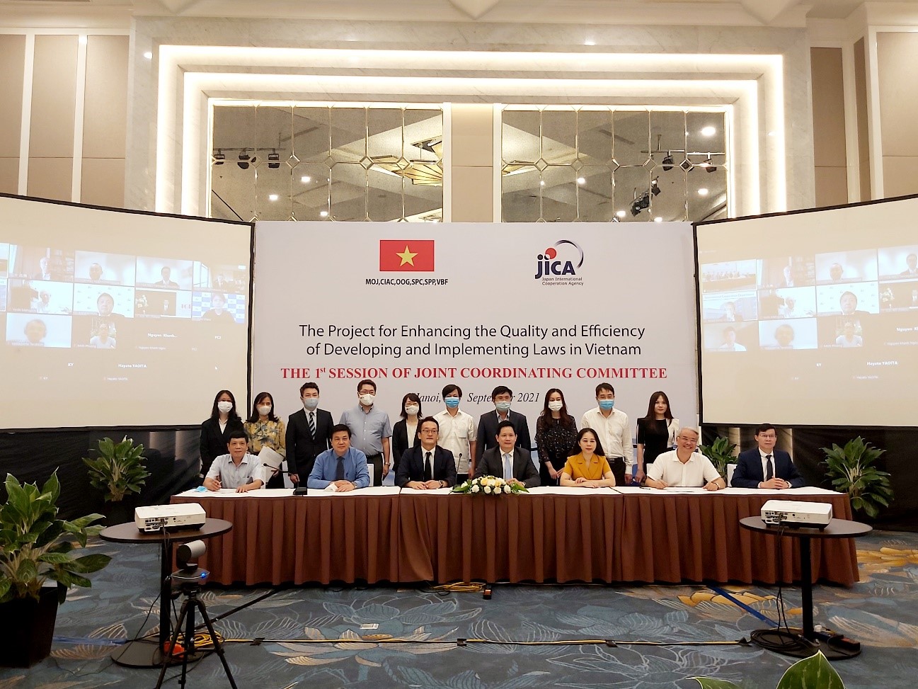 画像:JCC(Joint Coordinating Committee:合同調整会議の開催)