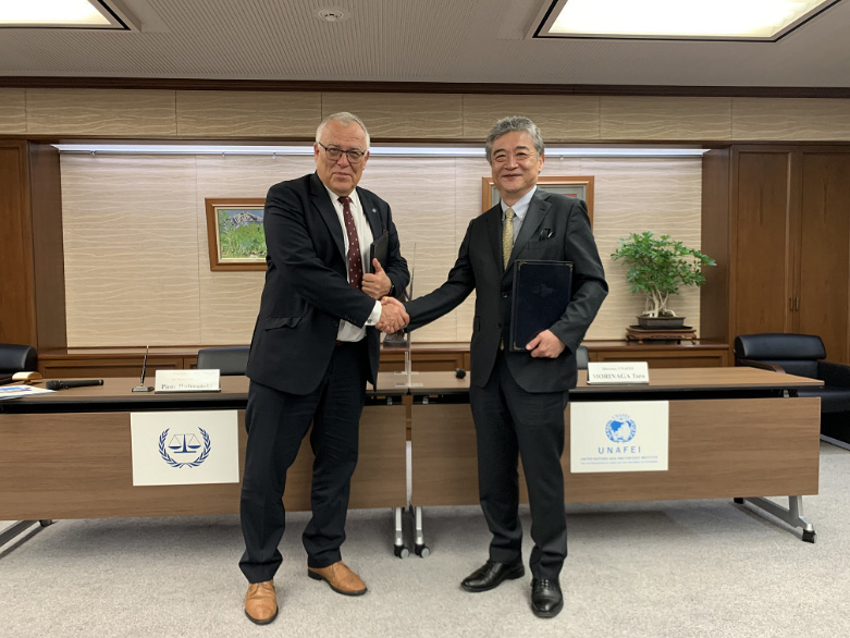 ICCとの協力覚書締結