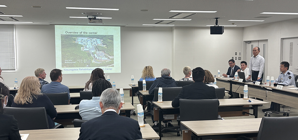 施設見学の様子（喜連川社会復帰促進センター）