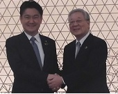 山下法務大臣が日本経済団体連合会中西宏明会長を表敬し，法務行政に対する御理解と御協力をお願いしました。（３月２０日）