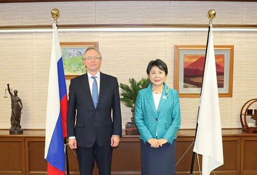 October 16, 2020 Justice Minister Received a Courtesy Call from Ambassador of the Russian Federation　to Japan