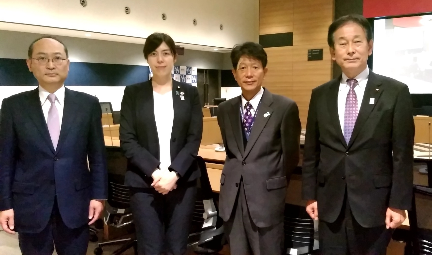 田所法務副大臣及び小野田法務大臣政務官が国際法務総合センターを調査しました。