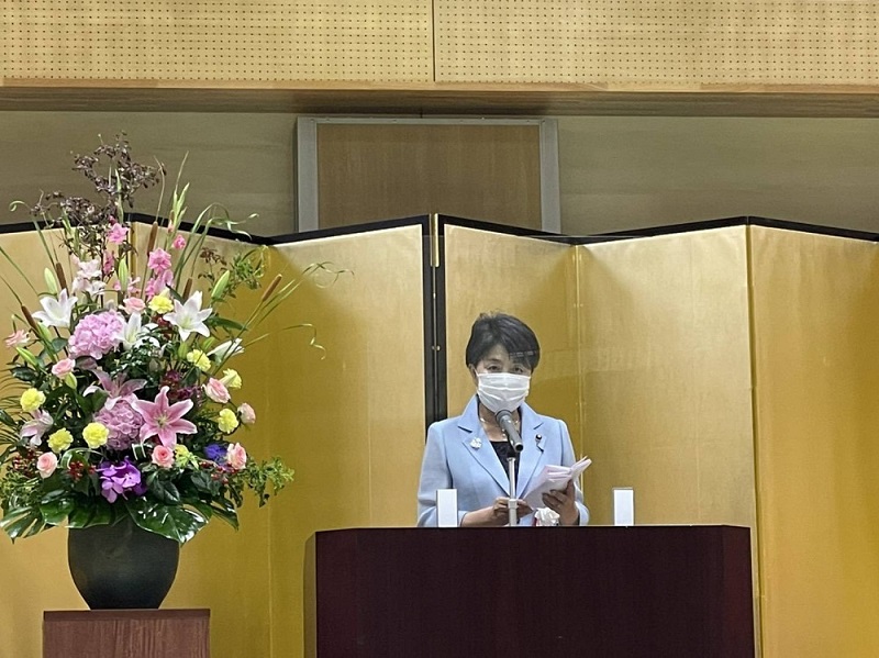 上川陽子法務大臣が，駿府学園落成式に出席しました（令和３年７月１４日）。