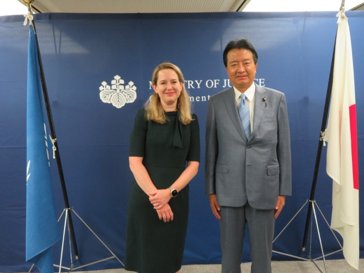 門山宏哲法務副大臣が、国際移住機関（IOM）副事務局長による表敬訪問を受けました（令和４年１０月１４日）。