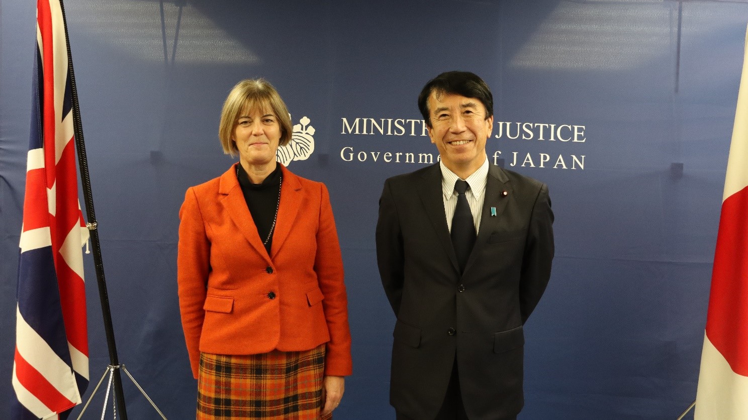 齋藤健法務大臣が駐日英国大使による表敬訪問を受けました。