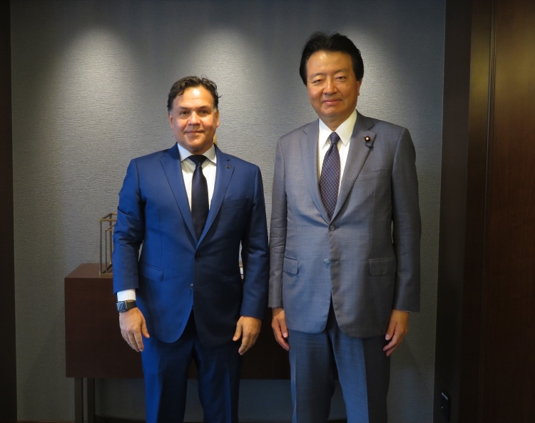 門山宏哲法務副大臣が、カナダ司法省筆頭局長との間で会談を行いました。