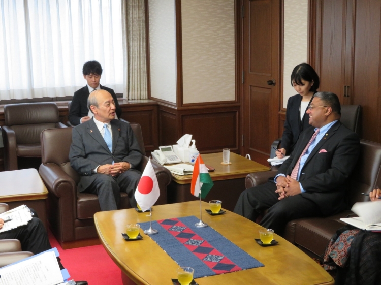 小泉龍司法務大臣が、駐日インド大使による表敬訪問を受けました。