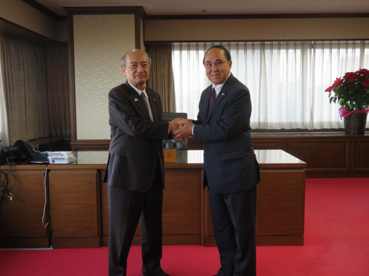 小泉龍司法務大臣が、駐日カンボジア大使による表敬訪問を受けました。
