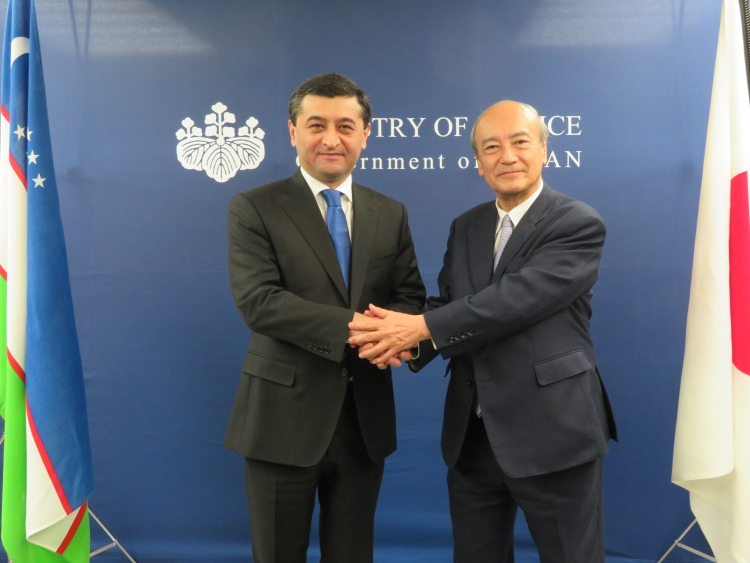 小泉龍司法務大臣が、ウズベキスタン外務大臣による表敬訪問を受けました。