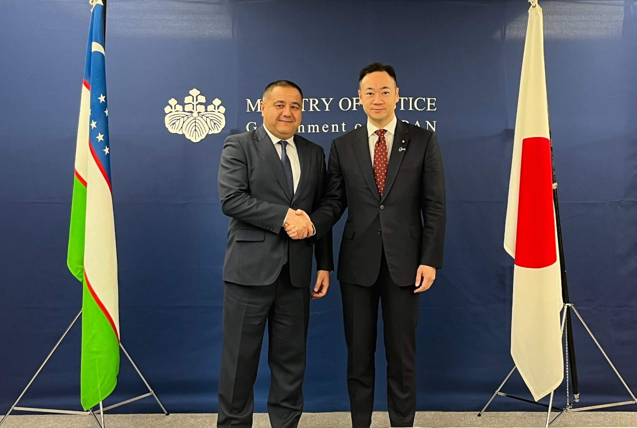 January 15, 2025 Courtesy Visit to the Minister of Justice by the Ambassador of the Republic of Uzbekistan to Japan.