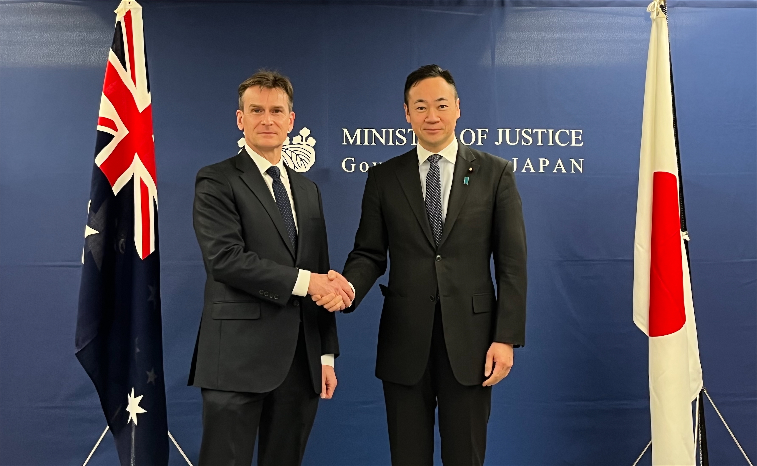 March 5, 2025 Courtesy Visit to the Minister of Justice by the Ambassador of Australia to Japan.