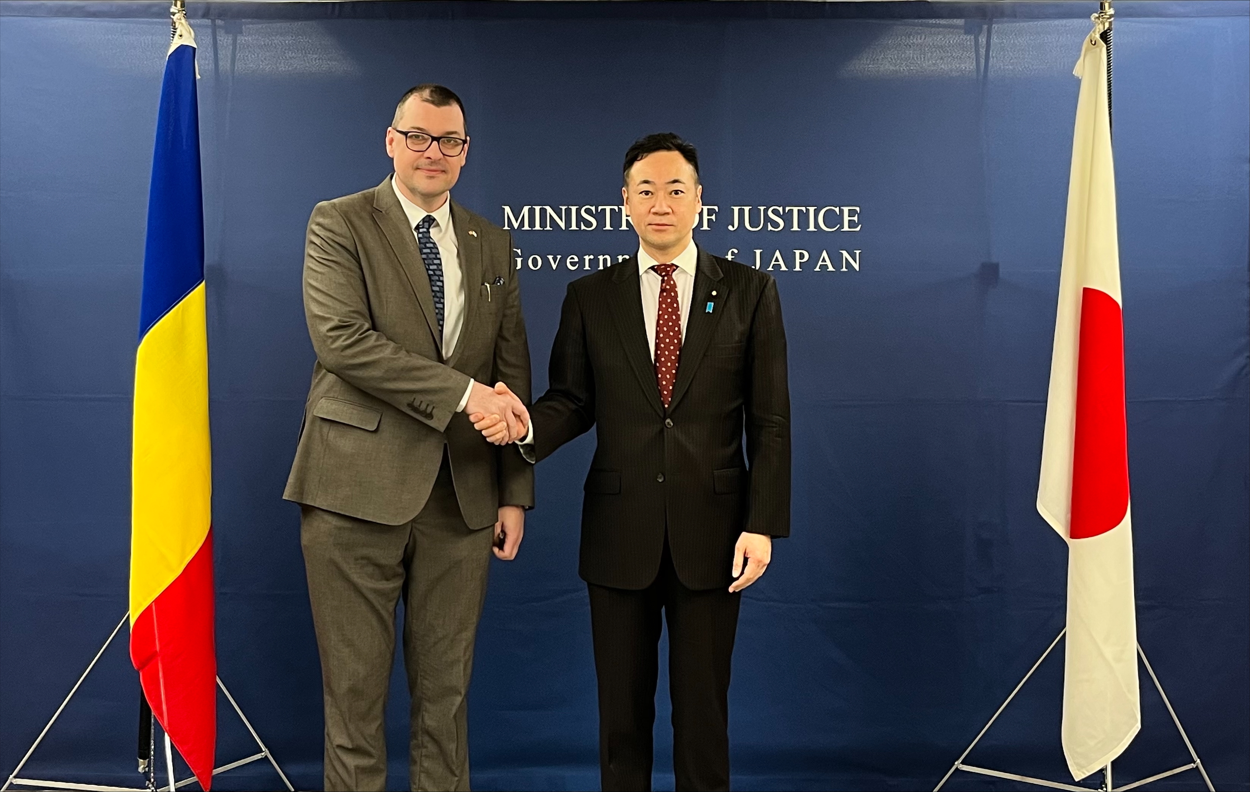 April 1, 2025 Courtesy Visit to the Minister of Justice by the Ambassador Extraordinary and Plenipotentiary of Romania to Japan.