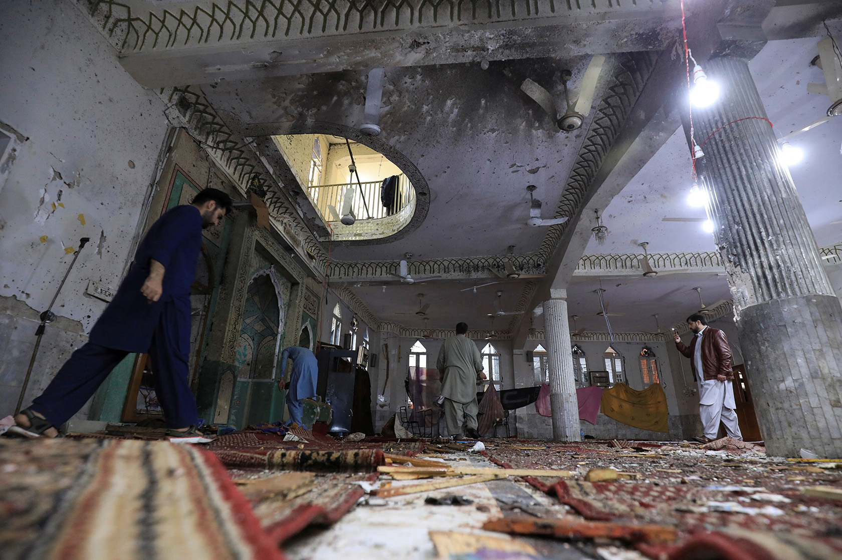 テロが発生したパキスタン北西部のシーア派モスク（写真提供：ロイター／アフロ）